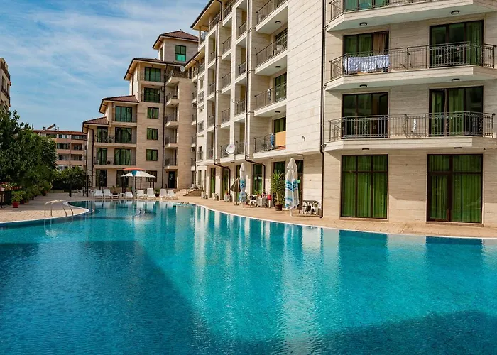 Hotel apartamentowy Amadeus Lux - Menada Słoneczny Brzeg