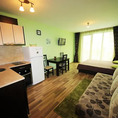 Aparthotel Amadeus Lux - Menada 3*